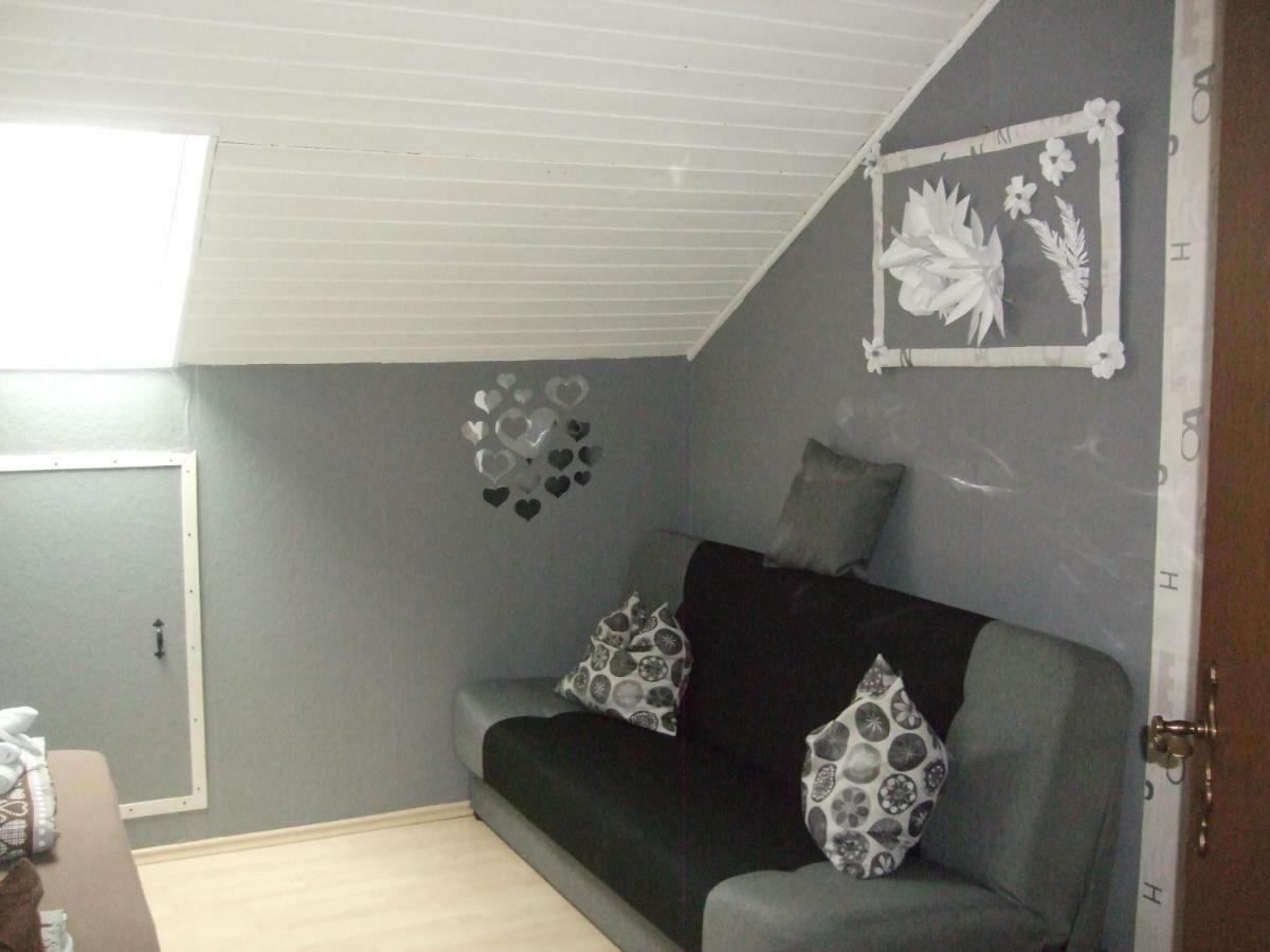 Ferienwohnung Schaefer Anschau Esterno foto